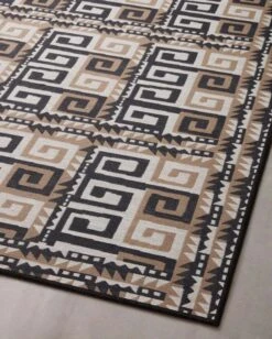 Ari Natural/Black Rug By Justina Blakeney® X Loloi -Jungalow ARIXARI 03NABL 28 624x e9017668 015a 400a b3e3 bd1fbbec8c48