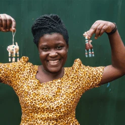 Garnet & Green Giraffe Holiday Ornament 11 Garnet & Green Giraffe Holiday Ornament -Jungalow OO.20132 OO.20127Artisan1 1800x1800 PhotoRoom