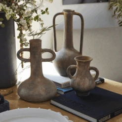 Nabiha Small Terracotta Vase -Jungalow tupiza 1 PhotoRoom